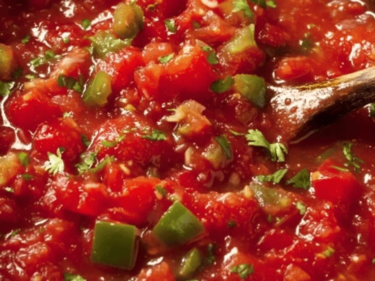 Easy Canned Salsa Recipe: Quick & Tangy Freshness - Image 2