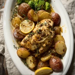 Crockpot Lemon Chicken and Potatoes: Zesty One-Pot Comfort