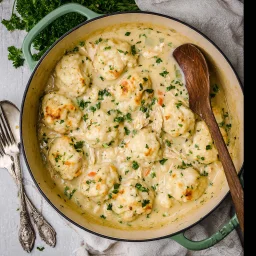 Hearty Dutch Oven Chicken and Dumplings: A Comfort Classic